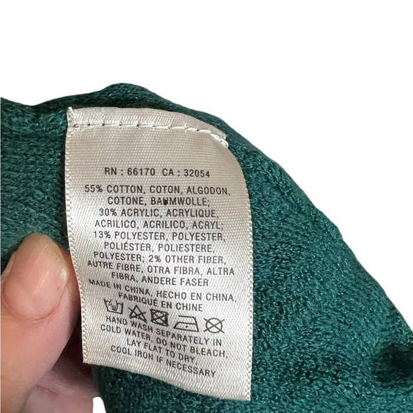 A perfect green sweater with pockets in size extra large - Picture 6 of 8